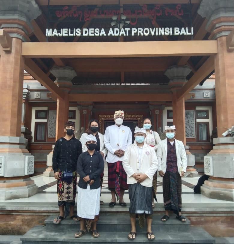 podiumnews.com-Pesan Ketua MDA Provinsi Bali: KMHDI Turut Berperan Aktif Menghadapi Permasalahan Agama Hindu